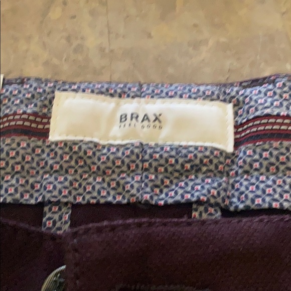 Jeans - Picture 2 of 3